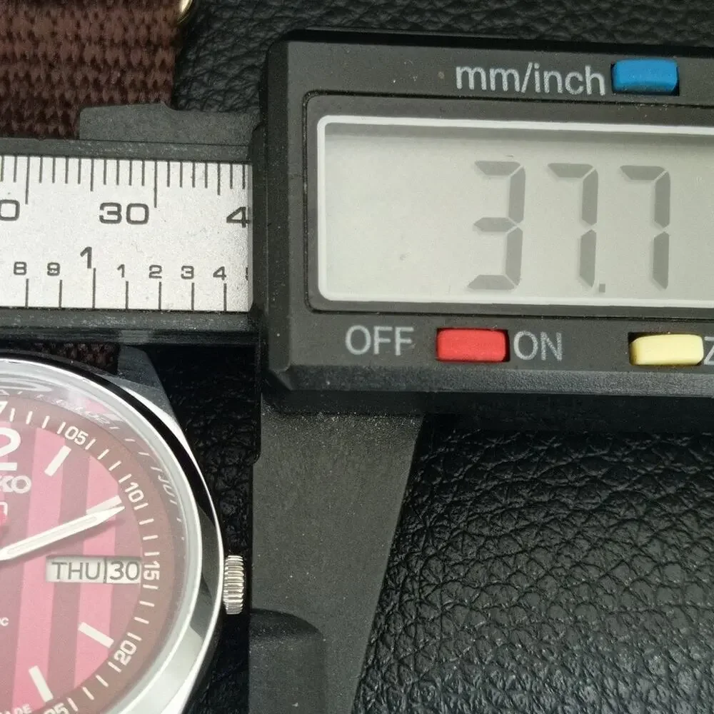 Vintage 1970 FCB Seiko Automatic Mens Silver Watch W/daydate & White accents